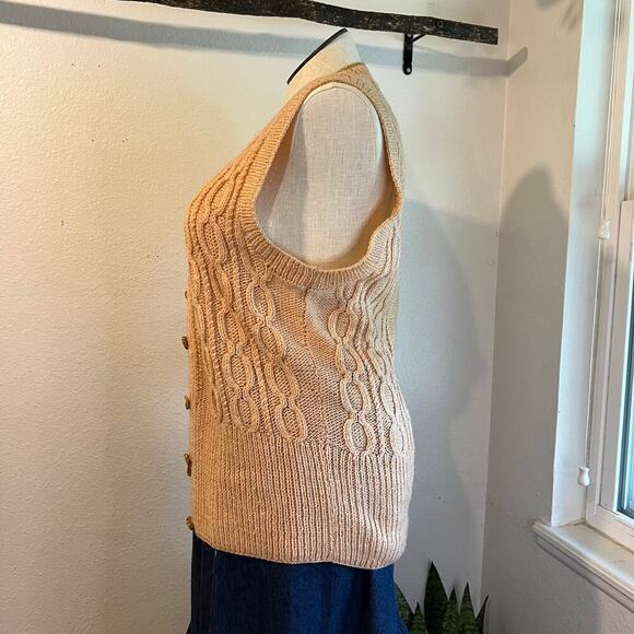 Pale Pink Chunky Cable Knit Sleeveless Button Front Vest Top Sweater Size Medium - Picture 5 of 8